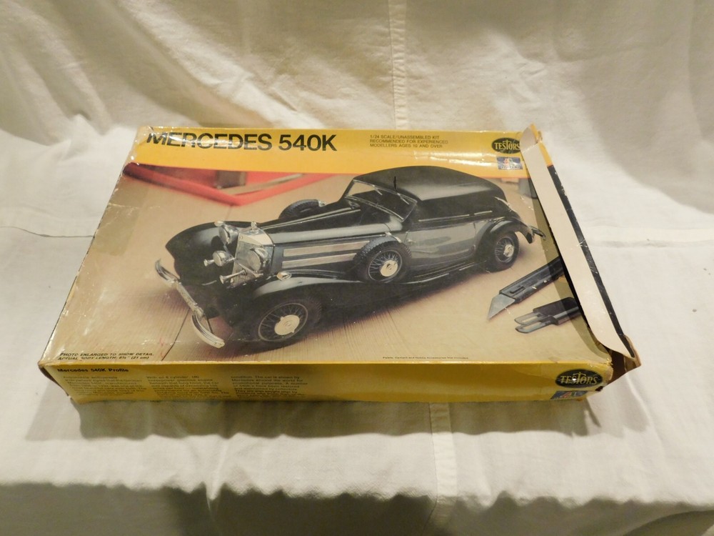 Testors Mercedes 540K 1/24 classic Plastic model car kit
