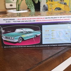 AMT ’60 Ford Starliner Kustom Kruisers 1:25 Model Kit Not Painted Decals