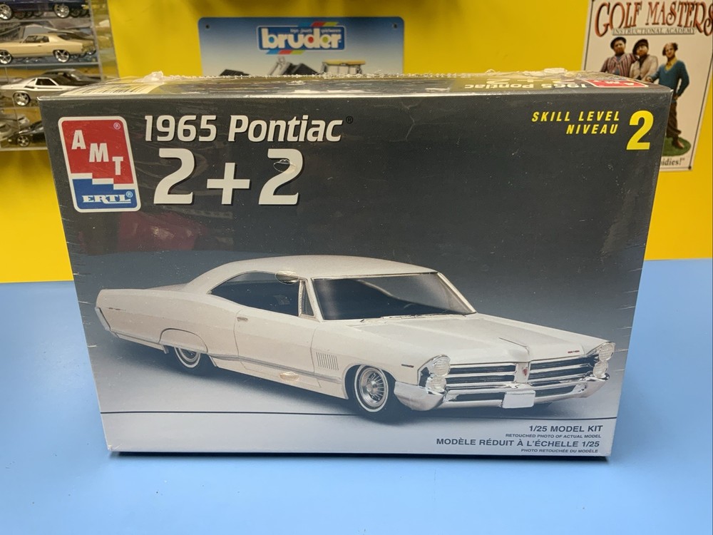 VINTAGE AMT ERTL 1965 Pontiac 2+2 #6629 NEW
