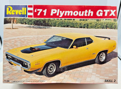 Revell Model Car Kit: 1/24 scale 1971 Plymouth GTX, Skill Level 2, #7608