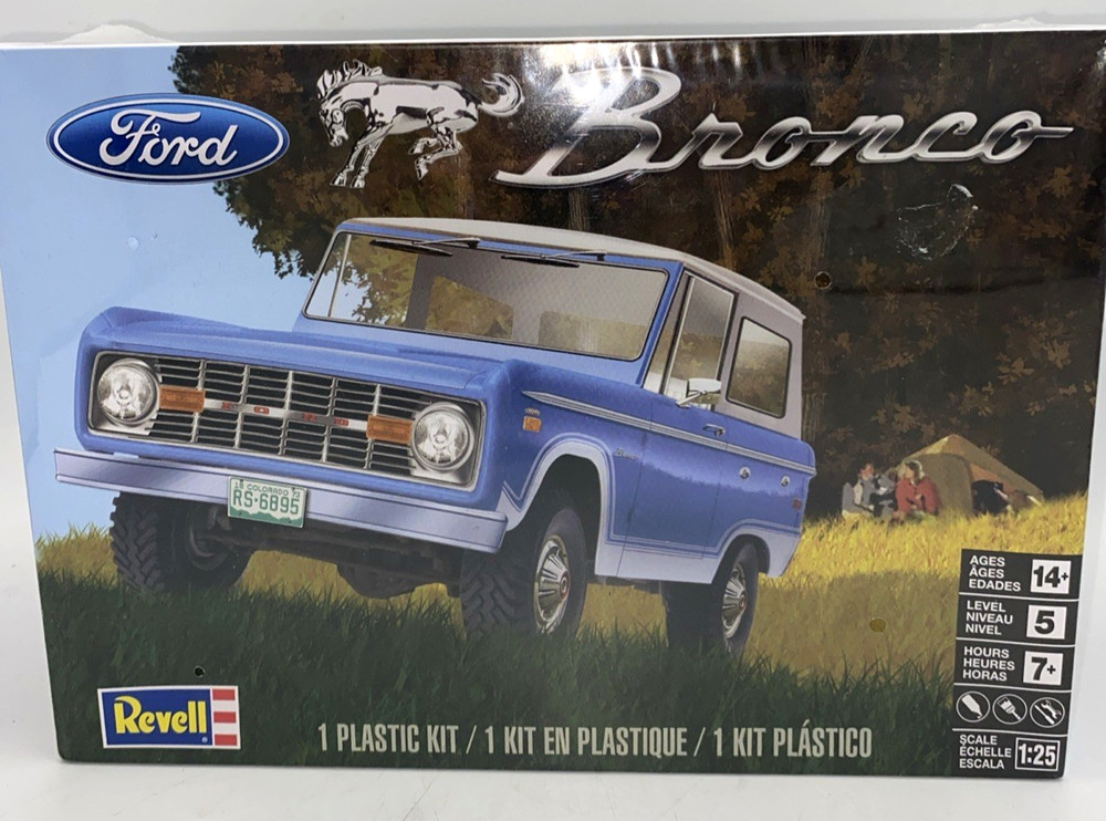 Revell 2016 Ford Bronco Model Kit #85-4320 1:25 Scale NEW / SEALED