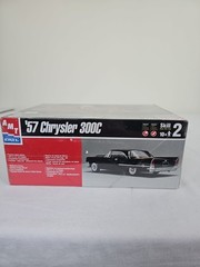 Vintage AMT Ertl ’57 Chrysler 300C Model Kit 1:25 Sealed 120+ Parts Car Hobby