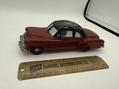 VINTAGE PMC 1950s REGAL MAROON / ONYX TOP CHEVROLET STYLELINE PROMO CAR