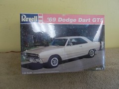 VTG 1969 DODGE DART GTS REVELL MODEL KIT ~ FACTORY SEALED ~ ONE OWNER ~ 125