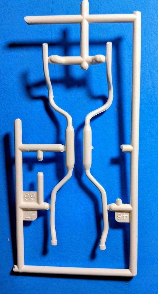 32 FORD SPEEDWAGON – EXHAUST SYSTEM – REVELL 7606 – MODEL CAR KIT PARTS LOT