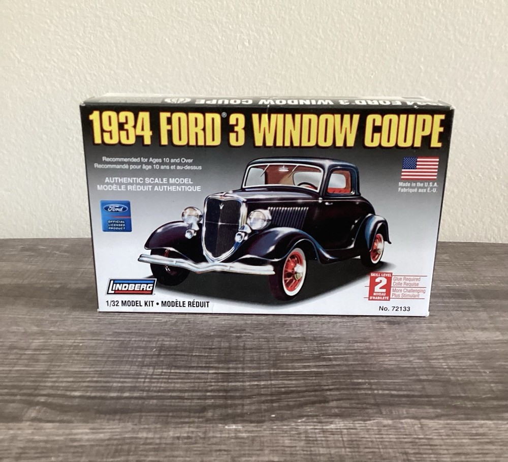 Lindberg 1934 Ford 3 Window Coupe Model Kit # 72133 1/32 Scale COMPLETE