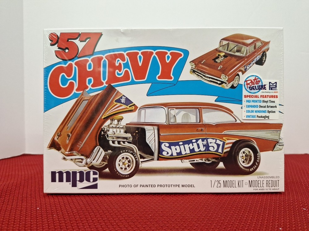 MPC 1957 Chevy Flip Nose Spirit of 57 MPC904 1/25 Scale