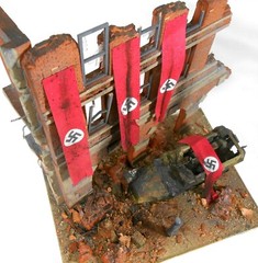 Dioramas Plus DP24 Fall Of Berlin 1/35 Scale Model Kit Diorama Base + Detail Set