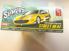AMT Snapfast Slammers Street Heat 1998 Chrysler Concorde Plastic Model Kit(202)