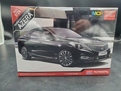 🚦😎Academy Hyundai Azera Sport Sedan 1:24 Scale Plastic Model Kit 15121 🔥😎🚦