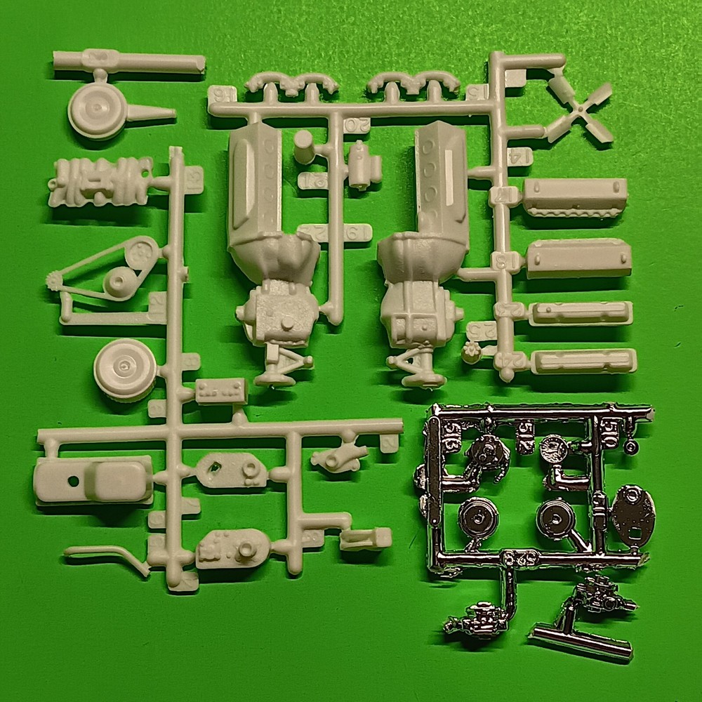 1972 GMC Jimmy Blazer 4×4 1/25 AMT Stock 350 Engine Transfer Case Model Truck
