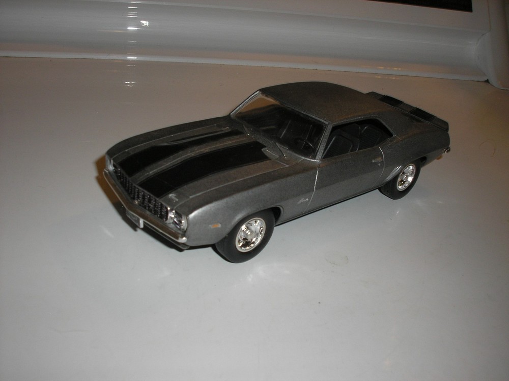 NICE 1/25 or 1/24 ADULT BUILT 1969 Chevy Camaro SS RS Muscle Car Free SHIPPING