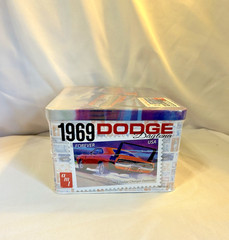 AMT DODGE 1969 Daytona Auto Art Series model kit NEW in FACTORY SEALED “TIN BOX”