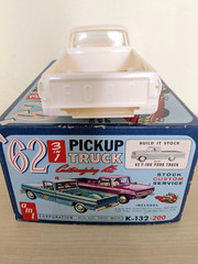 SUPER RARE! **ORIGINAL VINTAGE AMT 1962 FORD F-100 PICKUP TRUCK KIT *SUPER NICE!