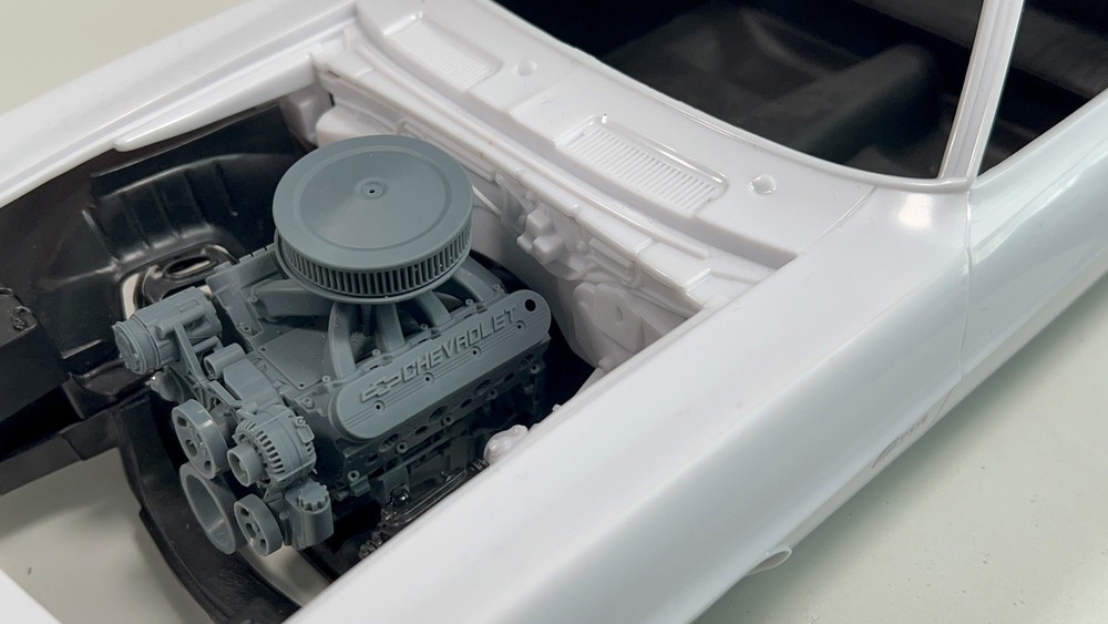 1/12 Camaro LS Engine/T-56 “Direct Fit” Engine Package – Carbureted