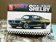 AMT 1967 Shelby GT-350 1:25 Scale Plastic Car Model Kit nib