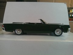 AMT 1961 Lincoln Continental Convertible Built model 1/25 Read Description