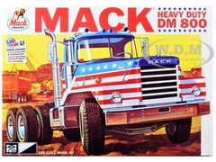 MPC MACK DM 800 SEMI TRACTOR TRUCK 1:25 SCALE MODEL KIT #899~NEW in BOX