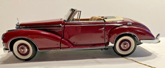 FRANKLIN MINT 1/24 1957 MERCEDES 300SC RDSTR–MB STAR INTACT!