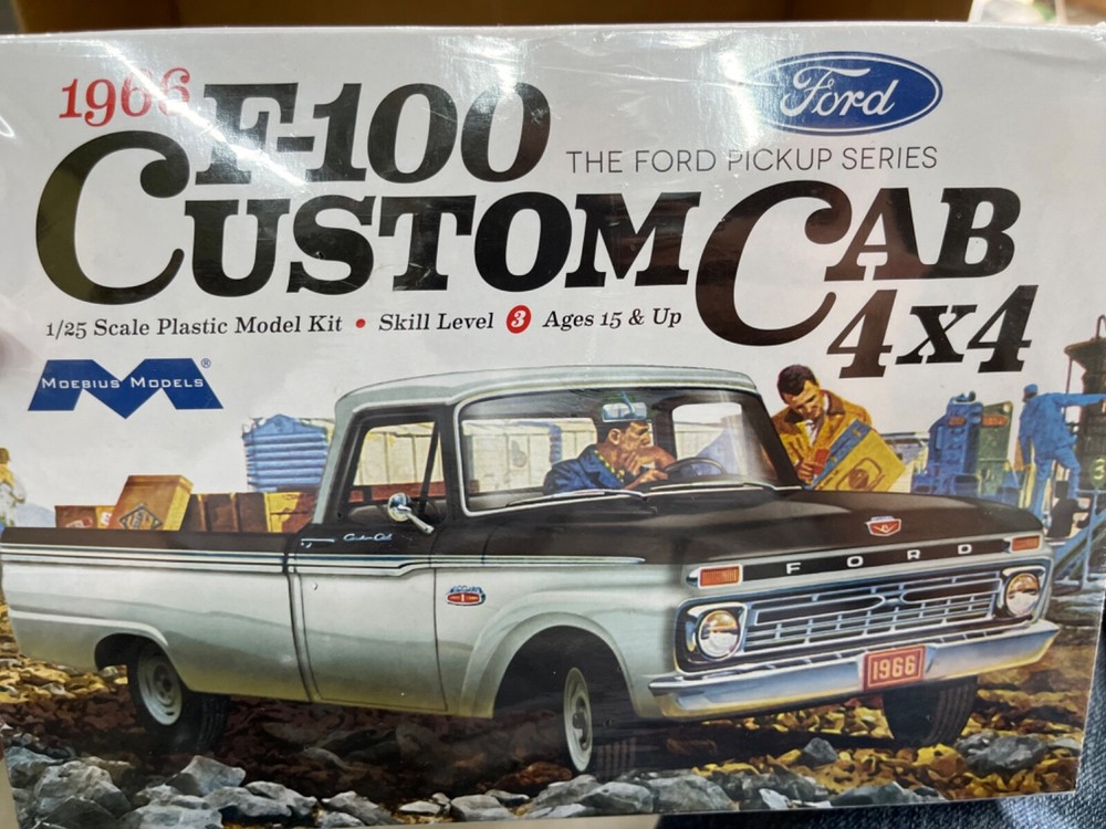 MOEBIUS 1236 1966 FORD F-100 Custom 4X4 PICKUP TRUCK 1/25 Model Car Mountain Fs