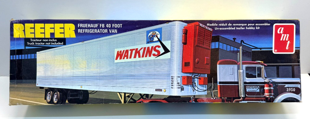 AMT 1:25 Watkins Reefer Fruehauf FB 40′ Refrigerator Van Sealed Inside Model Kit