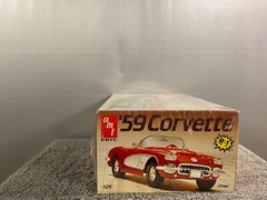 AMT ERTL 1959 Corvette Convertible 1:25 Scale Factory sealed skill level 2