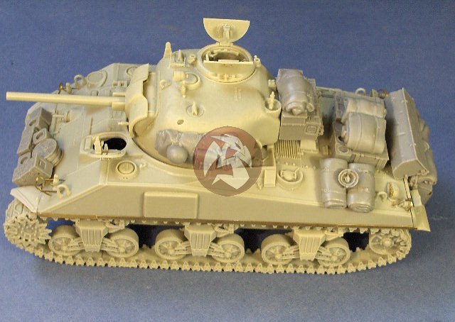 Resicast 1/35 UK Sherman Tank Accessories #2 (enough stowage for 2 tanks) 352288