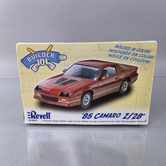 Revell ’85 Camaro Z/28 Builder 101 1:24 Model Kit 85-0803 Red OPEN BOX READ
