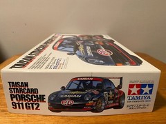 Tamiya 1:24 Taisan Starcard Porsche 911 GT2 Model Kit # 24175*2500 – Open Box