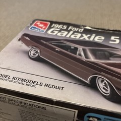 1965 Ford Galaxie 500 XL Plastic AMT 6467 Model Kit 1:25 Scale Never Built
