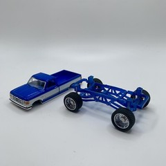 1:64 88 F150 Ford Lariat Lifted Truck Frame.(Truck Body And Wheels Not Included)
