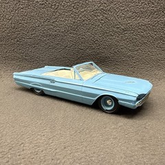 AMT 1966 Ford Thunderbird Customizing Built 1/25 Model Custom Hot Rod Kustom