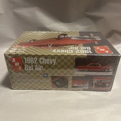 AMT 1962 Chevy Bel Air 1/25 Plastic Car Model Kit 38218 Free Shipping
