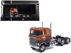 IXO U64TR009 1/64 1976 Ford CL 9000 Truck Tractor Brown Two-Tone with