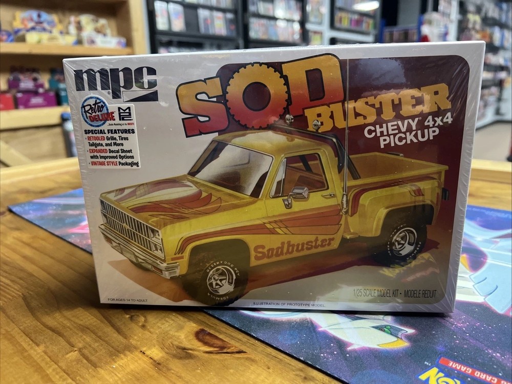 SOD BUSTER Chevy 4X4 Pickup 1:25 scale kit MPC Retro Deluxe Round 2 Models New