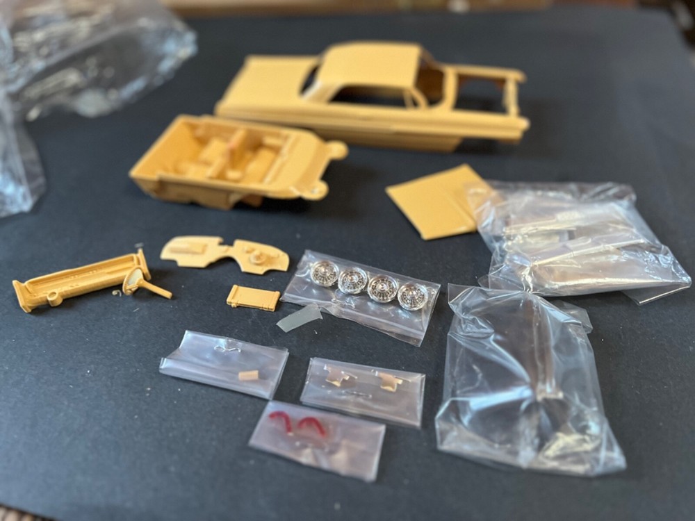 Modelhaus 1962 Pontiac Bonneville Hardtop RESIN 1/25 McM