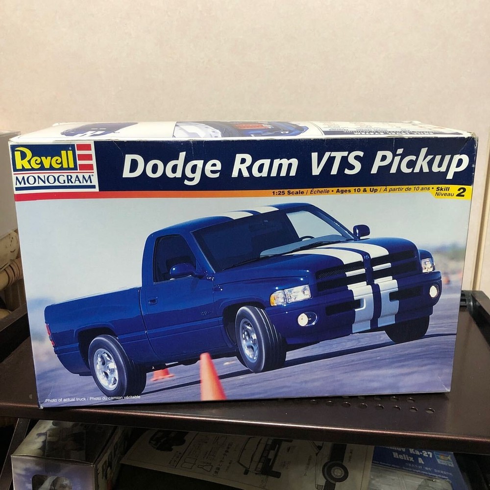 286 Level Monogram 1/25 Dodge Ram VTS Pick up Model Collectables 17+
