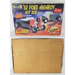 Revell Big Deuce ’32 Ford Highboy Hot Rod Model Kit 1:8 Scale 3 In 1