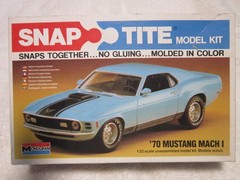 MONOGRAM SNAP TITE 70 FORD MUSTANG MACH I MODEL KIT 1/32