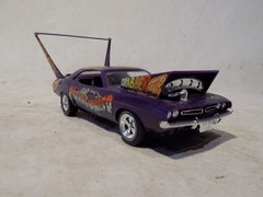 MPC 1971 DODGE CHALENGER WILD BUILT MODEL CAR HEMI DAYTONA SUPERBIRD 70 AMT R/T!