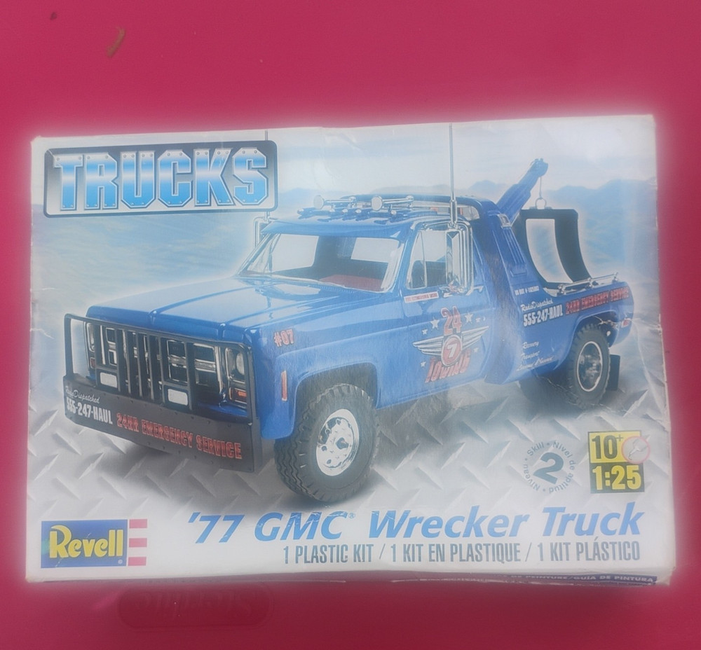 Revell ’77 GMC Wrecker Truck 1:25 Plastic Model Kit Not Painted Unassembled