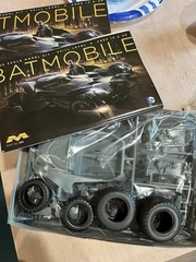 Moebius Models 1/25 Batmobile Model Kit DC Comics Batman, Unpainted MPN 964