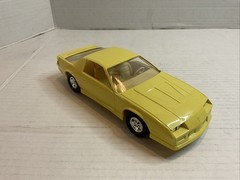 1985 Camaro￼ Dealer Promotional Model, Yellow 1/25 (116)￼￼