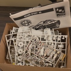 AMT Ertl Guldstrand Grand Sport 90 1:25 Plastic Model Kit Skill Level 2 6461