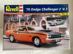 Revell ’70 Dodge Challenger 2 ‘n 1 Kit # 85-2596 New In The Box Sealed