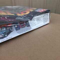 AMT ERTL Hot Trucks ’50 ’55 Chevy ’53 Ford Pickup 1/25 Model Kits Box Bent