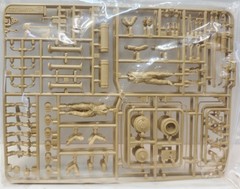 Tamiya 1/35 Model Kit Schwerer Zugkraftwagen 18t Sd.Kfz.9 FAMO WWII German Army