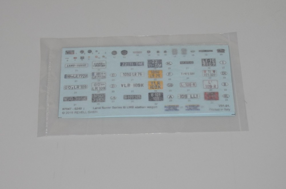 REVELL 1979 LAND ROVER 109 85-4498 ⭐PARTS⭐ DECAL SET 1:25