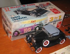 AMT 1932 Ford Model B Sport Roadster Kit # 332 Survivor Built Stock in Box 32
