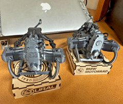 BMW – Ural Boxer Engine replica 1:6 or 1:12 scale with/wo wood stand assembled